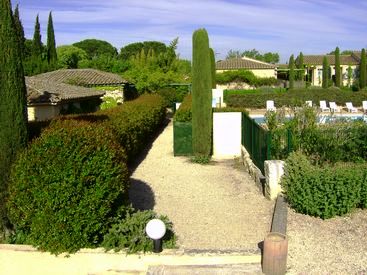self-catering rental in provence : les jardins de Fontanille